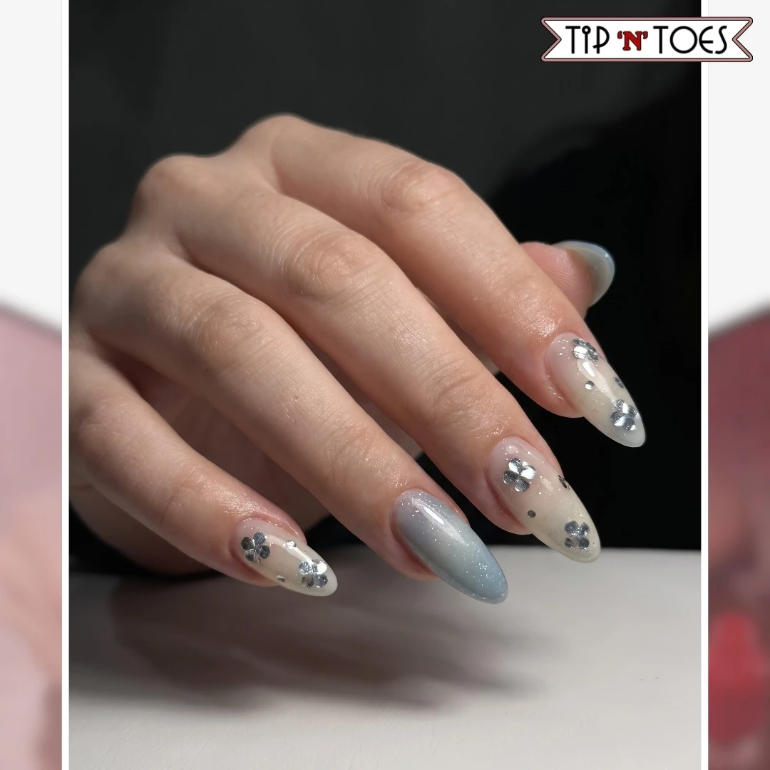 Gel nails art